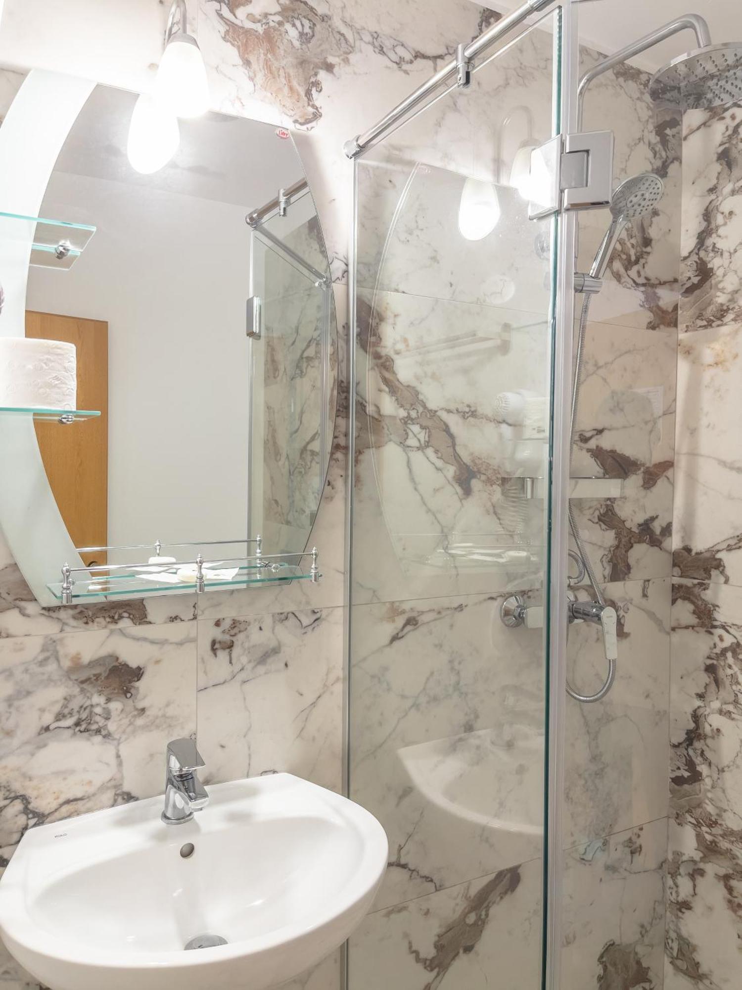 סיביו Hotel Eden מראה חיצוני תמונה