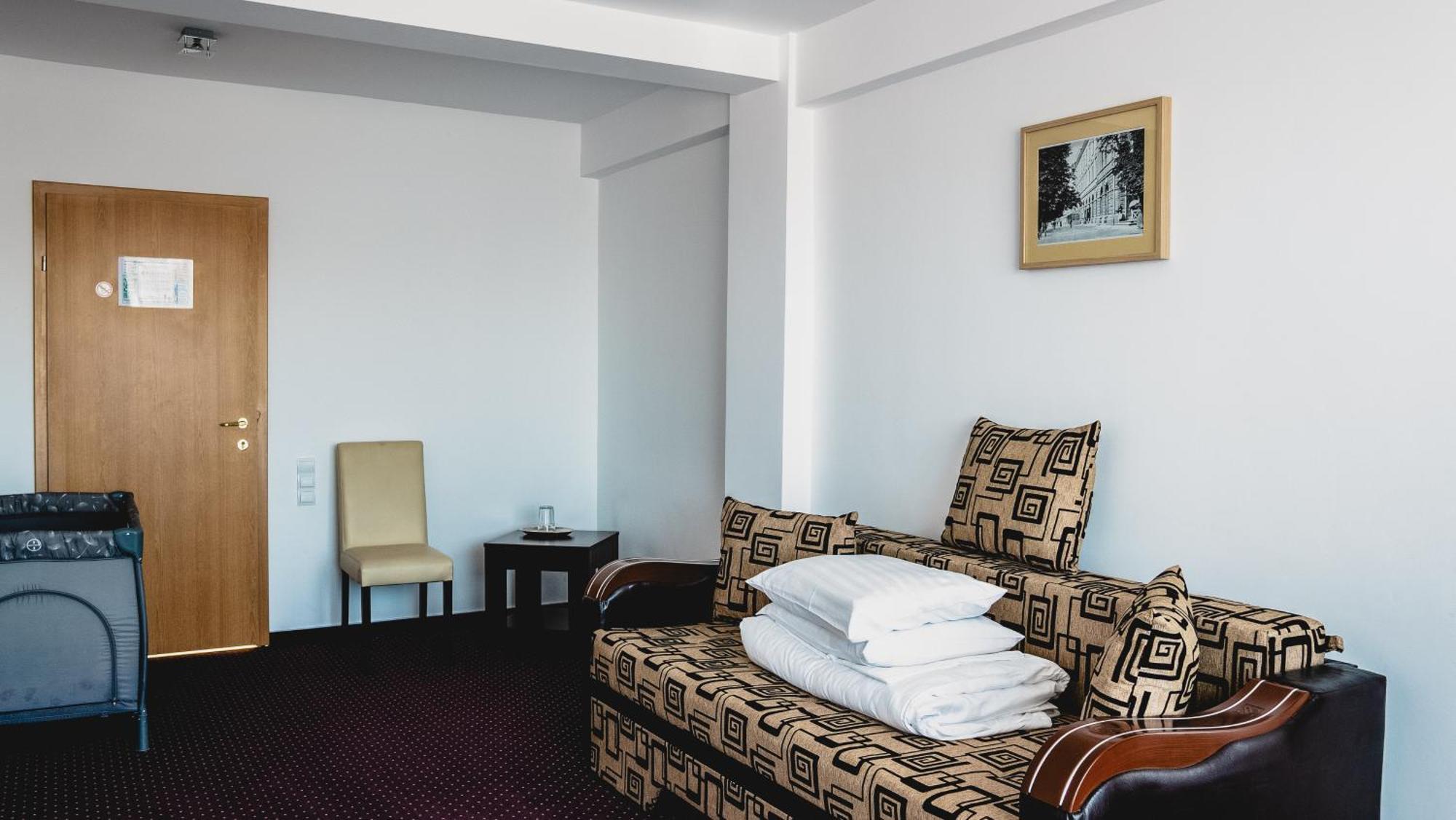 סיביו Hotel Eden מראה חיצוני תמונה