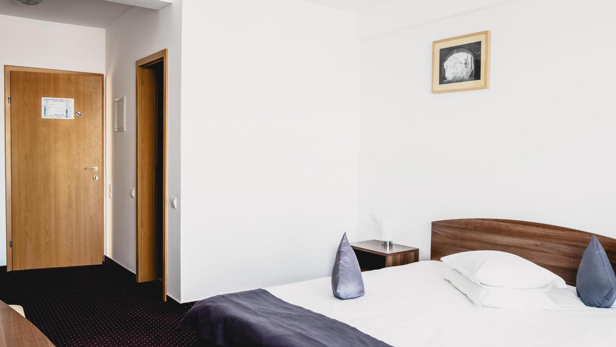 סיביו Hotel Eden מראה חיצוני תמונה